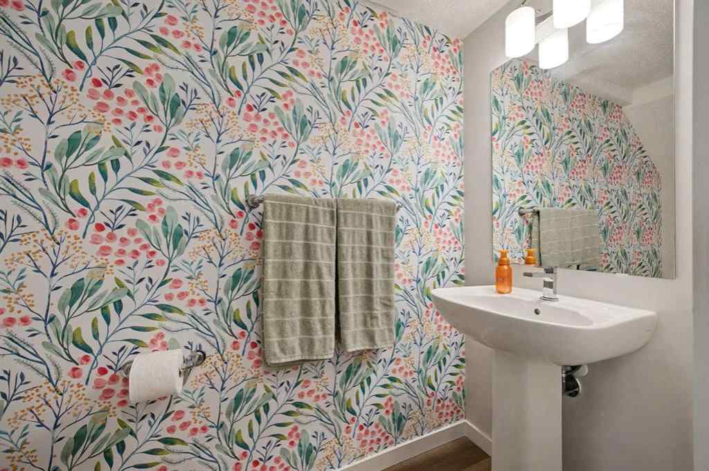 MLS&reg; # A2270542 - 352 Cranbrook Square SE in Cranston Calgary, Residential Open Houses