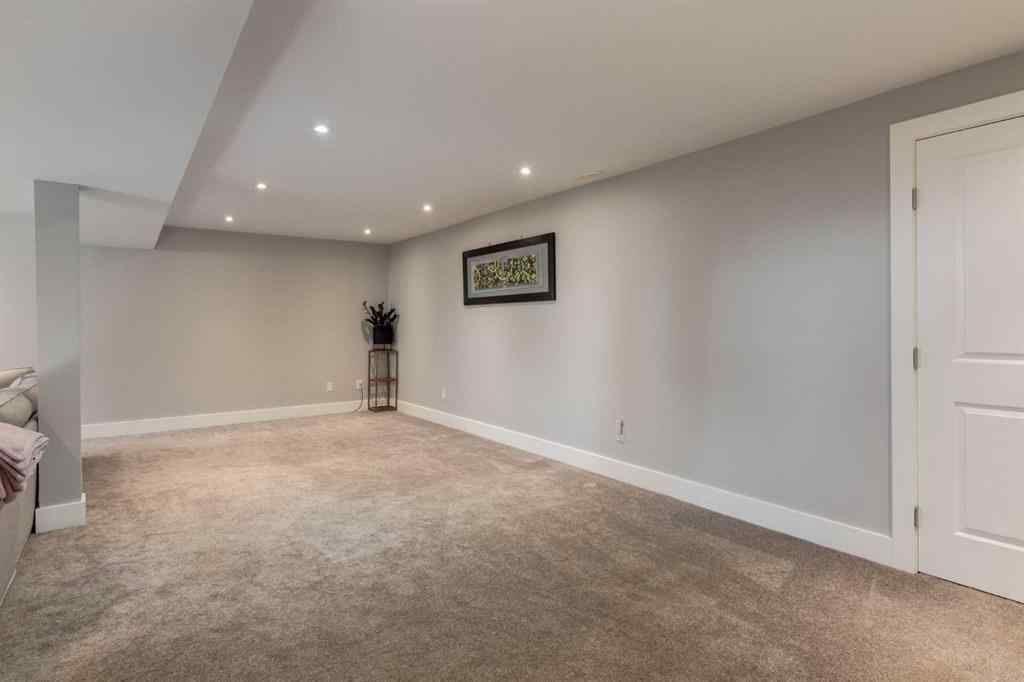 MLS® # A2270548 - 32 Calandar Road NW in Collingwood Calgary, Residential Open Houses