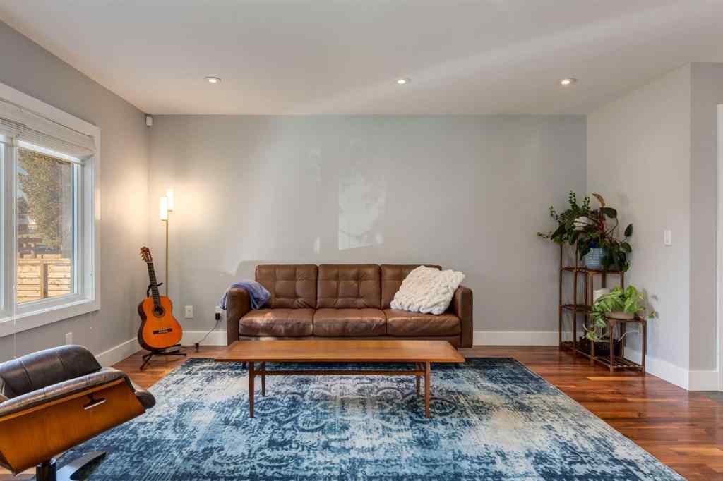 MLS® # A2270548 - 32 Calandar Road NW in Collingwood Calgary, Residential Open Houses