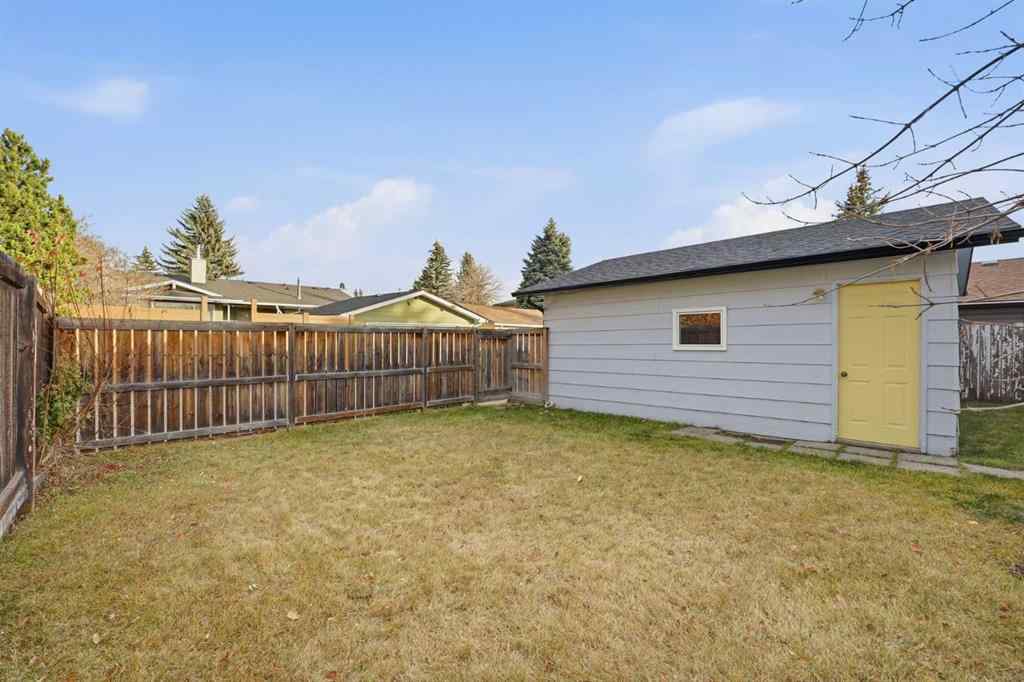 MLS&reg; # A2270563 - 60 Sunmount Close SE in Sundance Calgary, Residential Open Houses