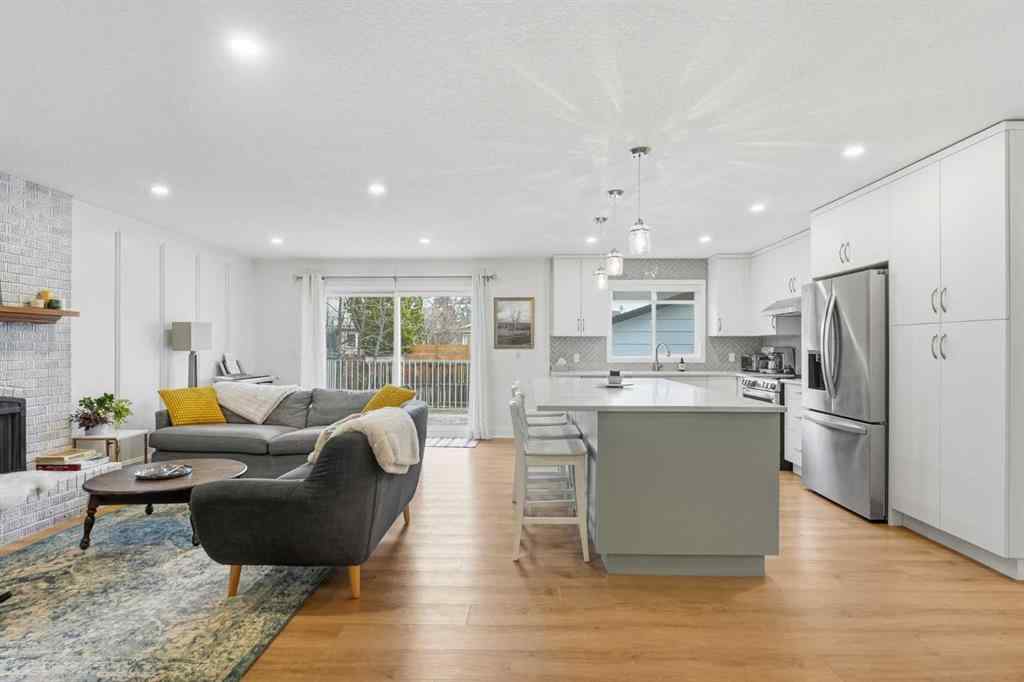 MLS&reg; # A2270563 - 60 Sunmount Close SE in Sundance Calgary, Residential Open Houses