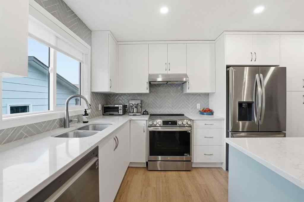 MLS&reg; # A2270563 - 60 Sunmount Close SE in Sundance Calgary, Residential Open Houses