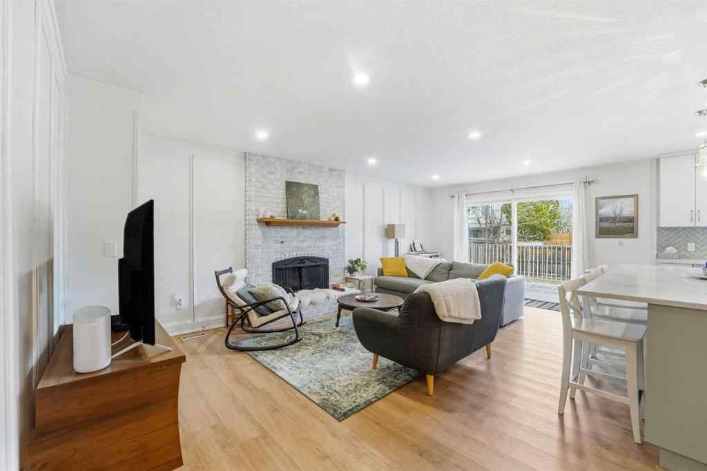 MLS&reg; # A2270563 - 60 Sunmount Close SE in Sundance Calgary, Residential Open Houses