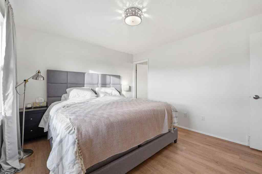 MLS&reg; # A2270563 - 60 Sunmount Close SE in Sundance Calgary, Residential Open Houses