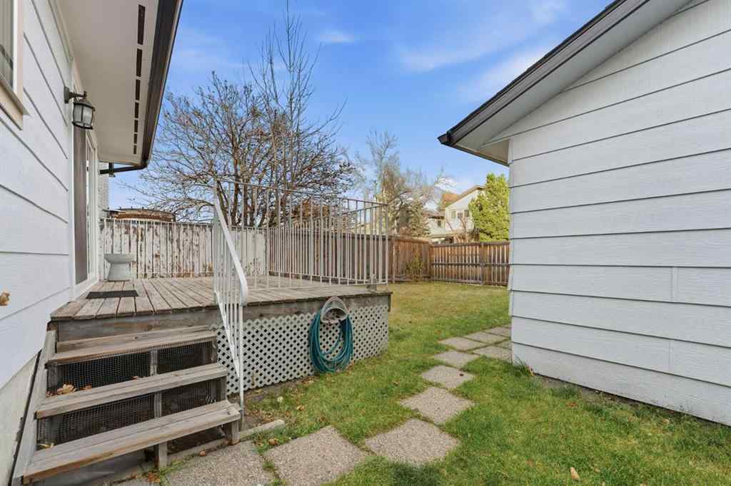 MLS&reg; # A2270563 - 60 Sunmount Close SE in Sundance Calgary, Residential Open Houses