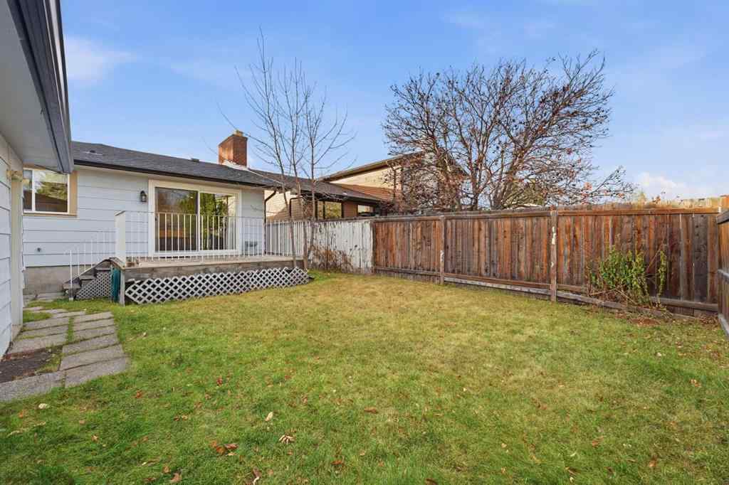 MLS&reg; # A2270563 - 60 Sunmount Close SE in Sundance Calgary, Residential Open Houses