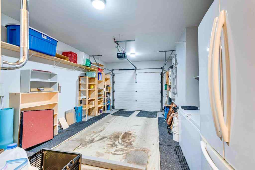 MLS&reg; # A2270565 - 125 3 Avenue NE in NONE Three Hills, Residential Open Houses