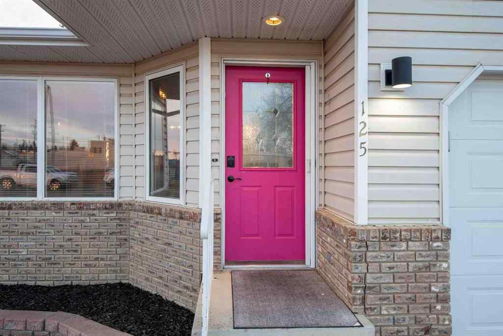 MLS&reg; # A2270565 - 125 3 Avenue NE in NONE Three Hills, Residential Open Houses