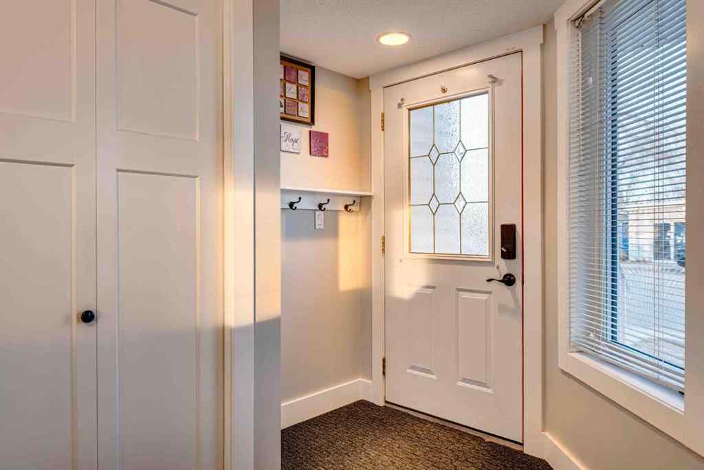 MLS&reg; # A2270565 - 125 3 Avenue NE in NONE Three Hills, Residential Open Houses