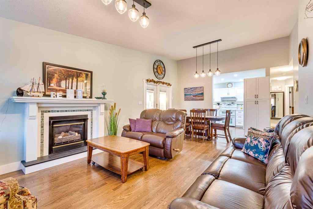 MLS&reg; # A2270565 - 125 3 Avenue NE in NONE Three Hills, Residential Open Houses