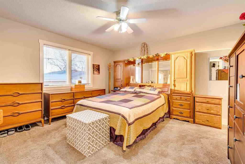 MLS&reg; # A2270565 - 125 3 Avenue NE in NONE Three Hills, Residential Open Houses