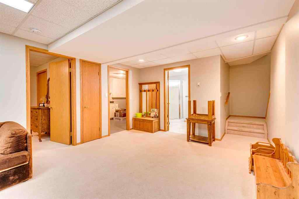 MLS&reg; # A2270565 - 125 3 Avenue NE in NONE Three Hills, Residential Open Houses