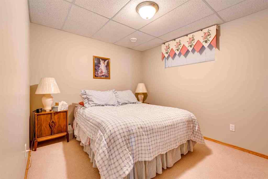 MLS&reg; # A2270565 - 125 3 Avenue NE in NONE Three Hills, Residential Open Houses