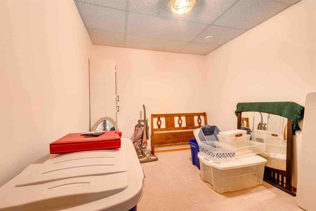 MLS&reg; # A2270565 - 125 3 Avenue NE in NONE Three Hills, Residential Open Houses