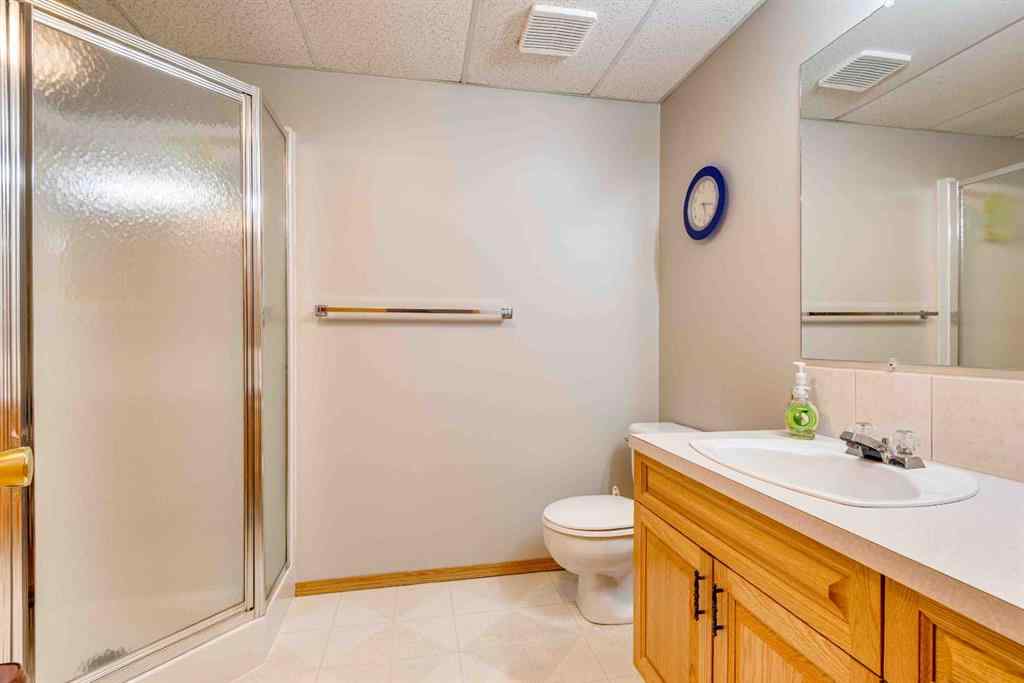 MLS&reg; # A2270565 - 125 3 Avenue NE in NONE Three Hills, Residential Open Houses