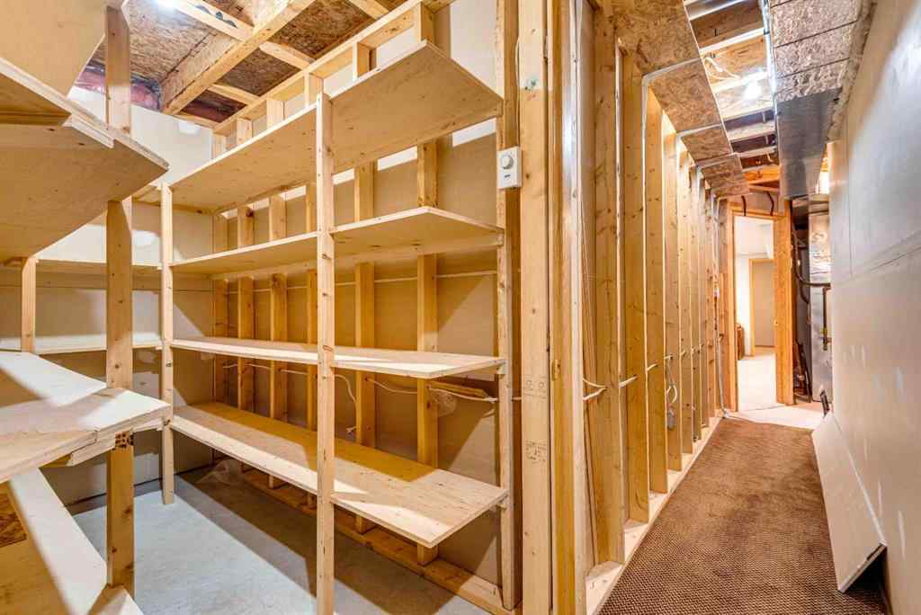 MLS&reg; # A2270565 - 125 3 Avenue NE in NONE Three Hills, Residential Open Houses