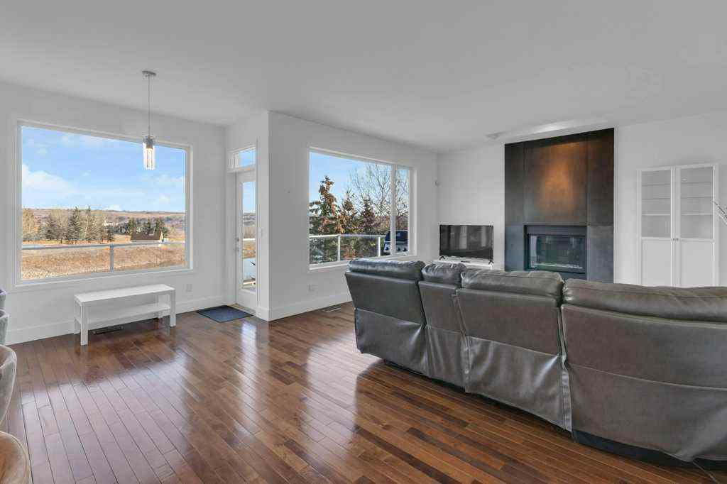 MLS&reg; # A2270567 - 31 Lynx Lane  in Springbank Links Rural Rocky View County, Residential Open Houses