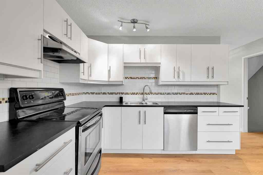 MLS&reg; # A2270570 - Unit #46 9908 Bonaventure Drive SE in Willow Park Calgary, Residential Open Houses