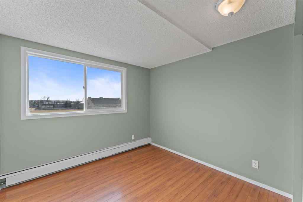 MLS&reg; # A2270577 - Unit #207 280 Banister Drive  in Tower Hill Okotoks, Residential Open Houses