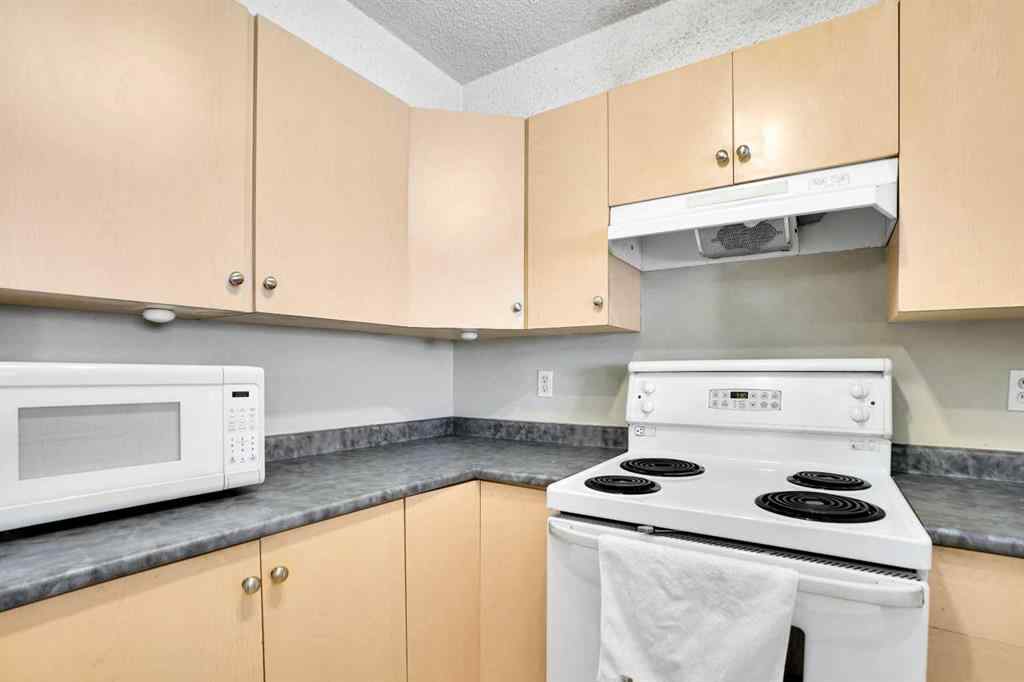 MLS&reg; # A2270579 - Unit #228 1717 60 Street SE in Red Carpet Calgary, Residential Open Houses