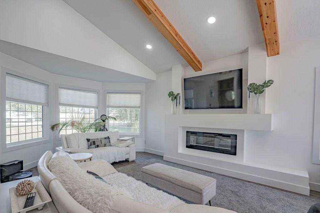 MLS&reg; # A2270582 - 12809 92 Street  in Shaftesbury Estates Peace River, Residential Open Houses