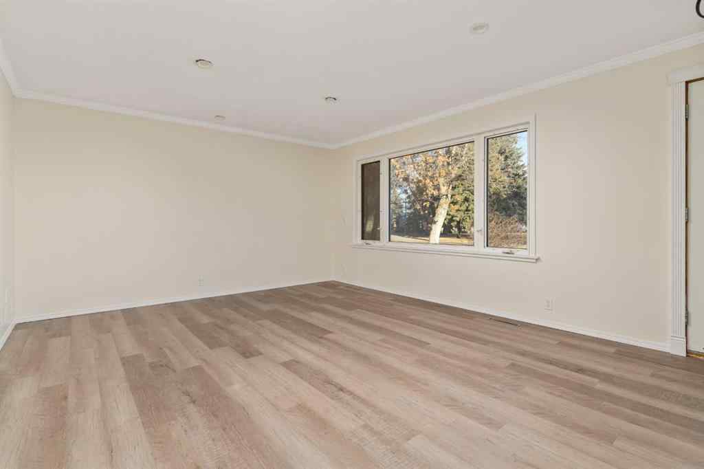 MLS&reg; # A2270584 - 31 Montrose Avenue  in Mount Pleasant Camrose, Residential Open Houses