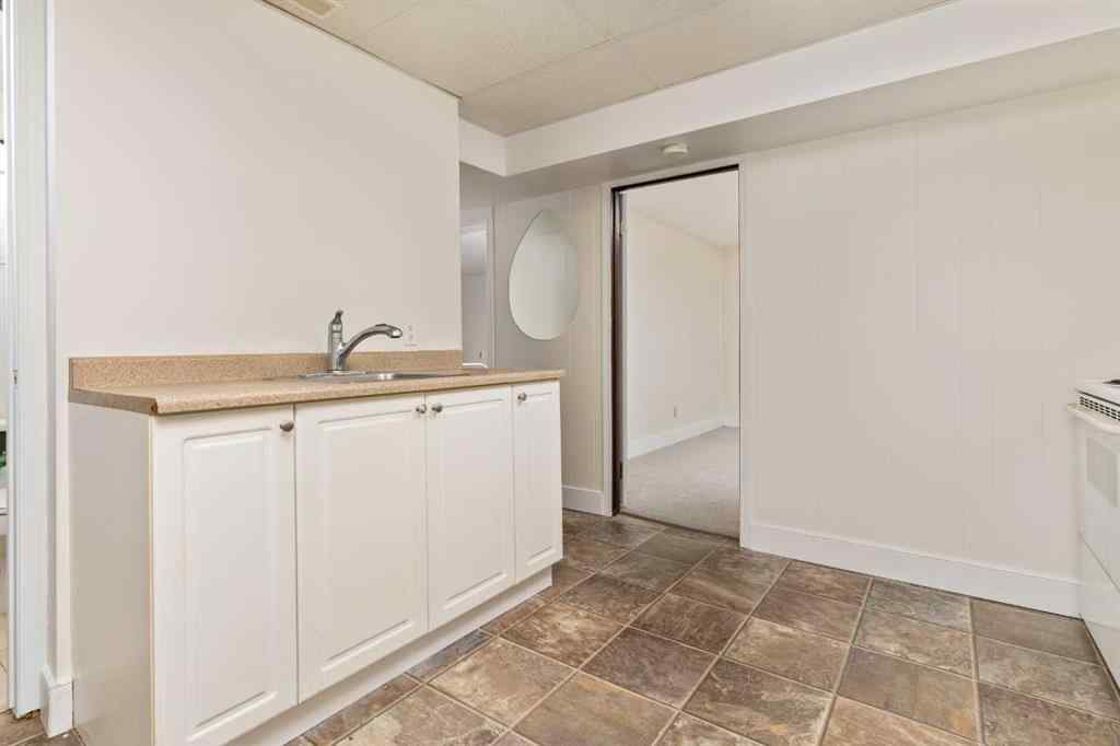 MLS&reg; # A2270584 - 31 Montrose Avenue  in Mount Pleasant Camrose, Residential Open Houses