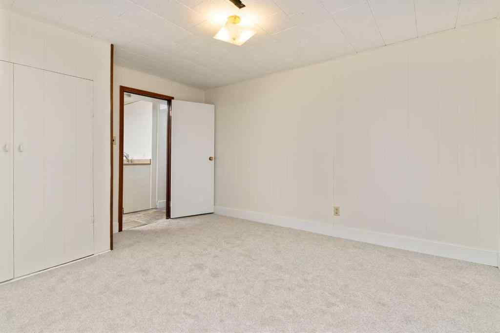 MLS&reg; # A2270584 - 31 Montrose Avenue  in Mount Pleasant Camrose, Residential Open Houses