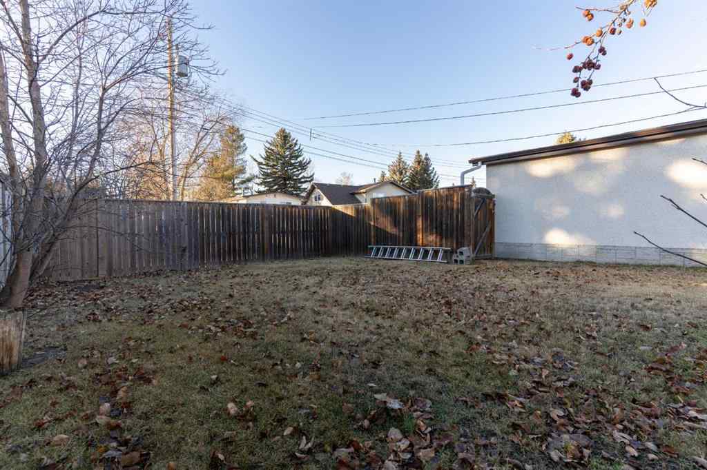 MLS&reg; # A2270584 - 31 Montrose Avenue  in Mount Pleasant Camrose, Residential Open Houses