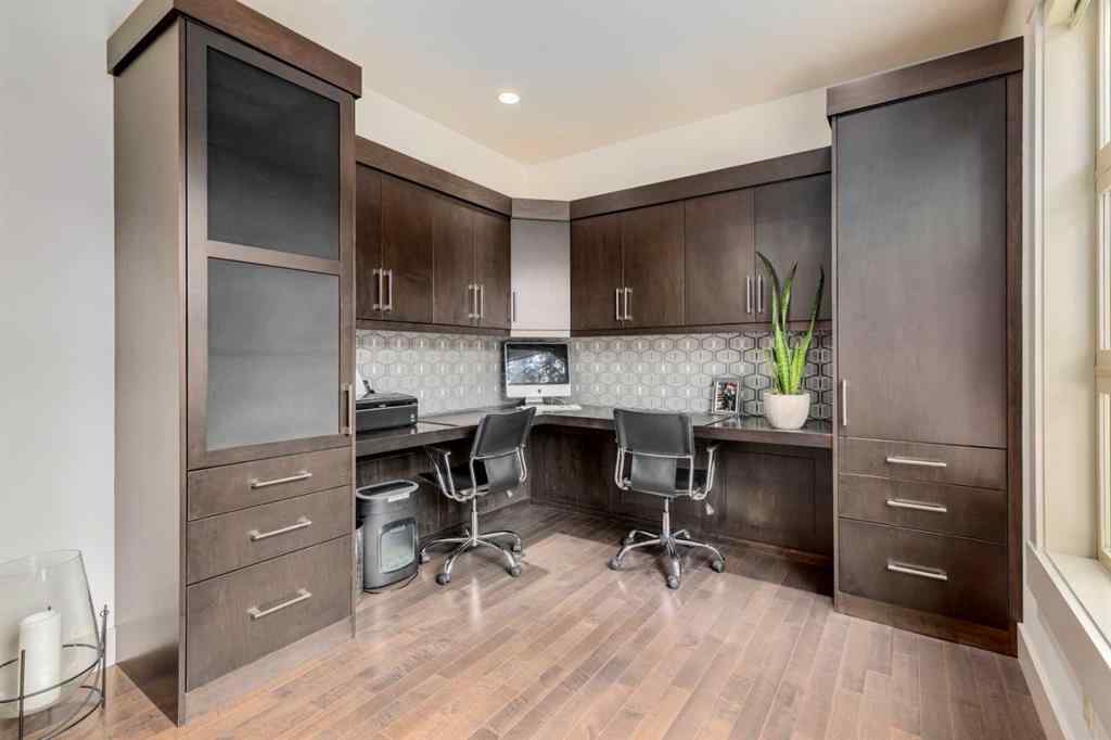 MLS® A2270586 - 1441 23 Street SW in Scarboro Calgary, Residential