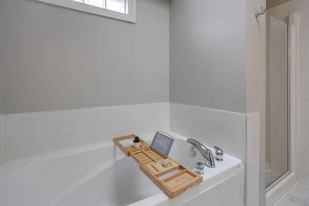 MLS&reg; # A2270592 - Unit #1 219 17 Avenue NE in Tuxedo Park Calgary, Residential Open Houses