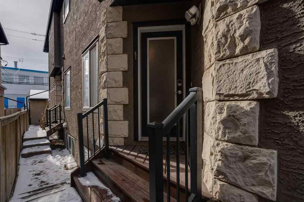 MLS&reg; # A2270592 - Unit #1 219 17 Avenue NE in Tuxedo Park Calgary, Residential Open Houses