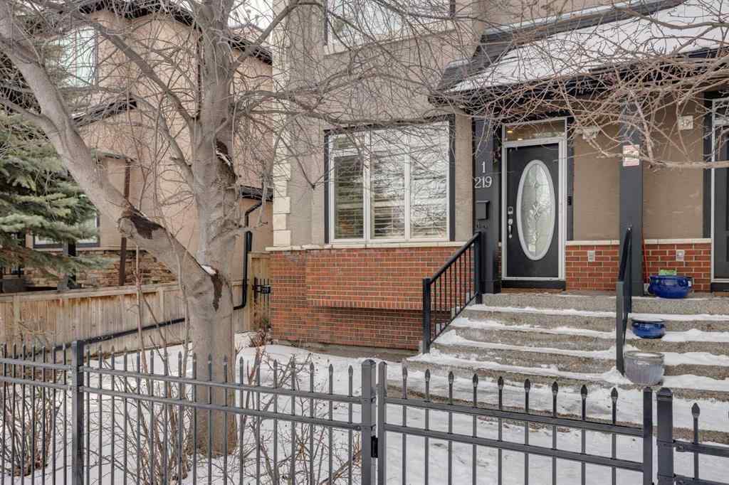 MLS&reg; # A2270592 - Unit #1 219 17 Avenue NE in Tuxedo Park Calgary, Residential Open Houses