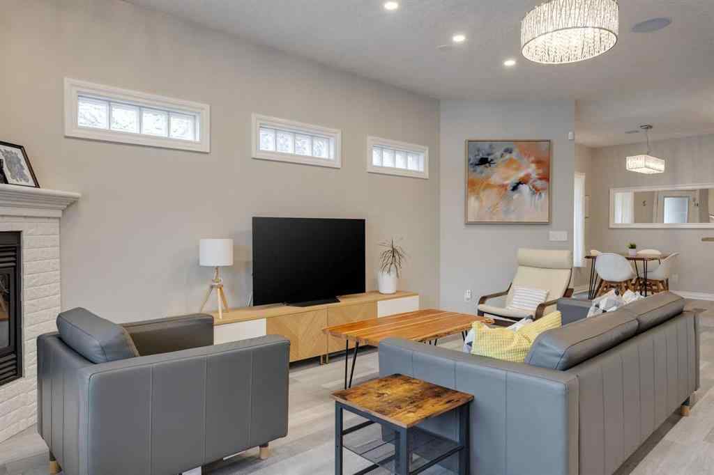 MLS&reg; # A2270592 - Unit #1 219 17 Avenue NE in Tuxedo Park Calgary, Residential Open Houses