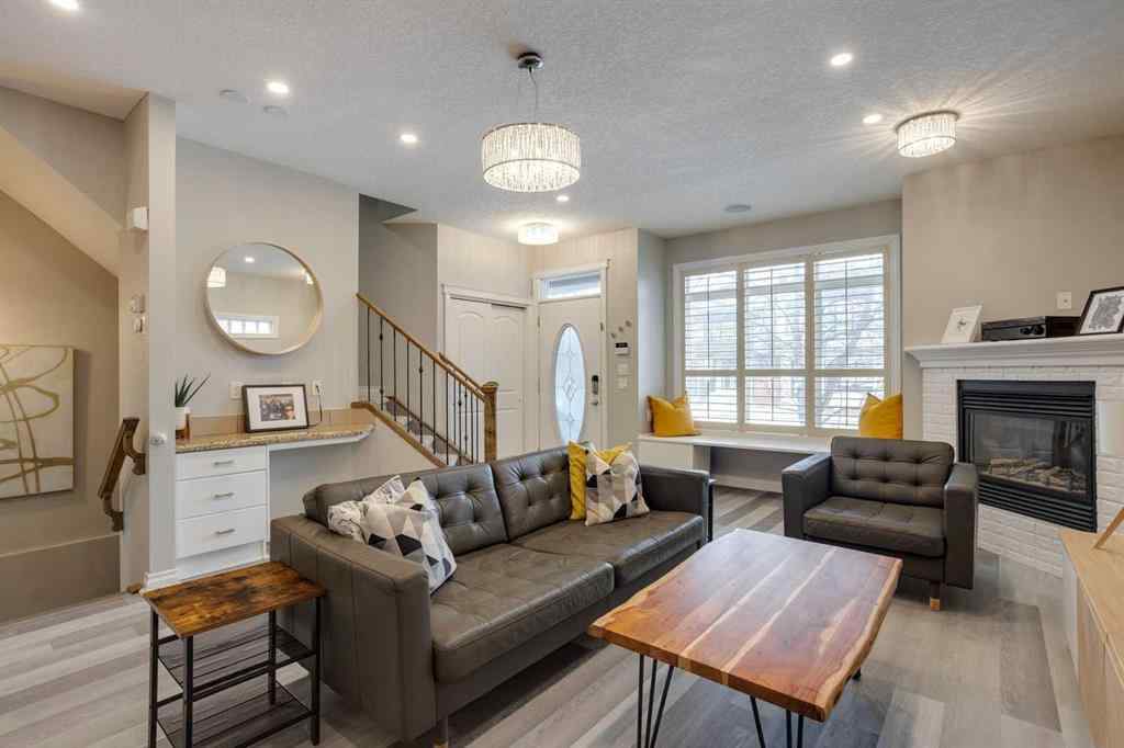 MLS&reg; # A2270592 - Unit #1 219 17 Avenue NE in Tuxedo Park Calgary, Residential Open Houses