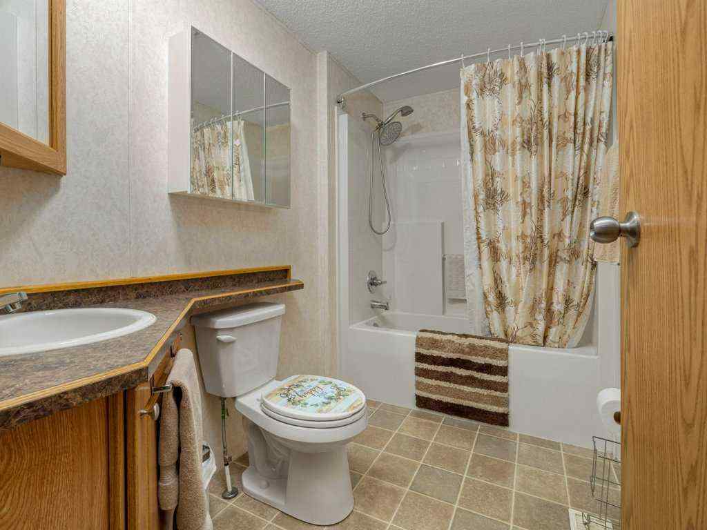 MLS&reg; # A2270594 - 206 Station Boulevard  in NONE Coaldale, Mobile Open Houses