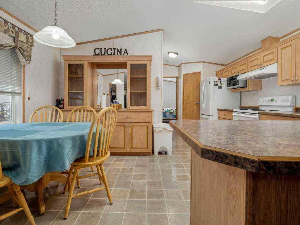 MLS&reg; # A2270594 - 206 Station Boulevard  in NONE Coaldale, Mobile Open Houses