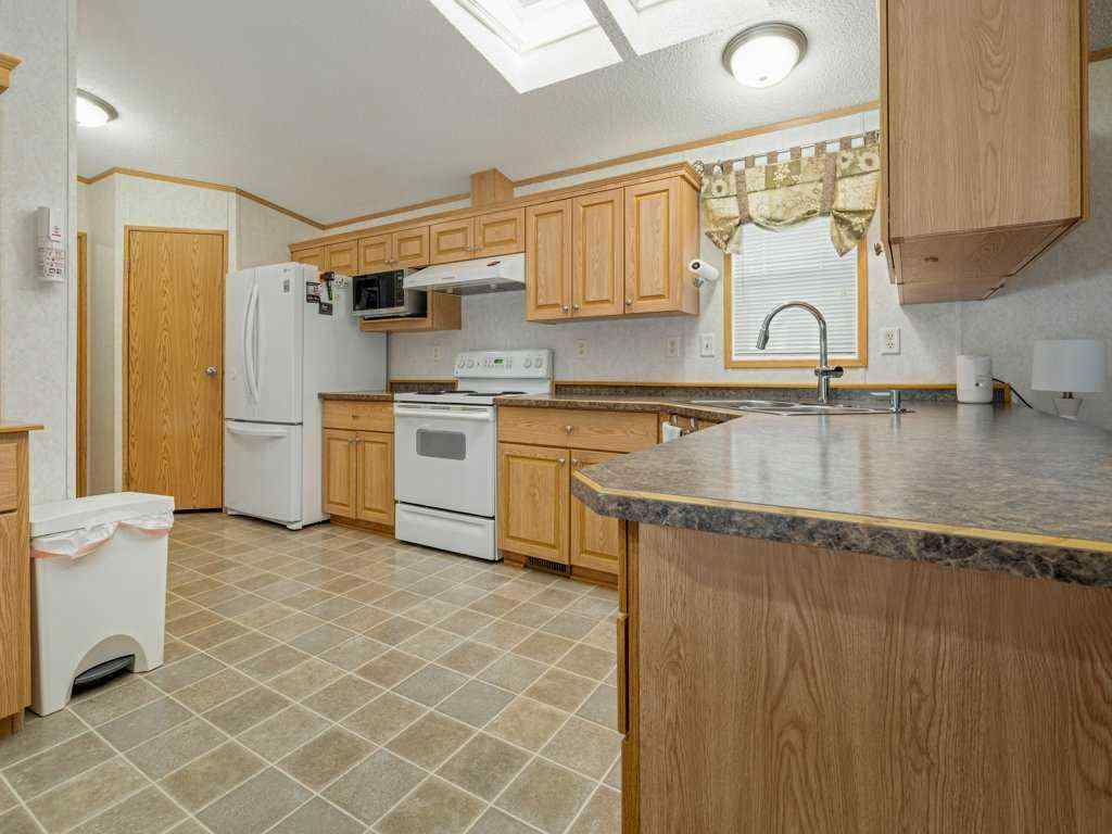 MLS&reg; # A2270594 - 206 Station Boulevard  in NONE Coaldale, Mobile Open Houses