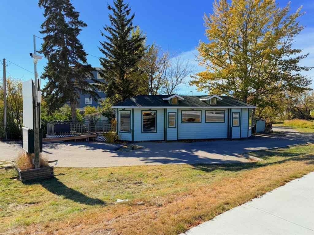 MLS&reg; # A2270604 - 221 Second Ave West   in Downtown Cochrane, Commercial Open Houses