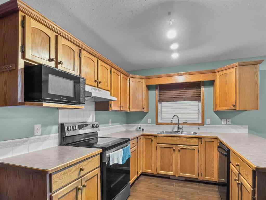 MLS&reg; # A2270607 - 109 Duckering Close  in Devonshire Red Deer, Residential Open Houses