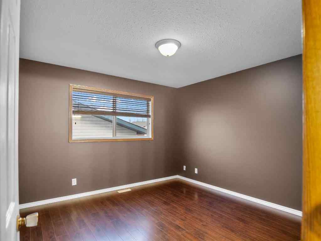 MLS&reg; # A2270607 - 109 Duckering Close  in Devonshire Red Deer, Residential Open Houses