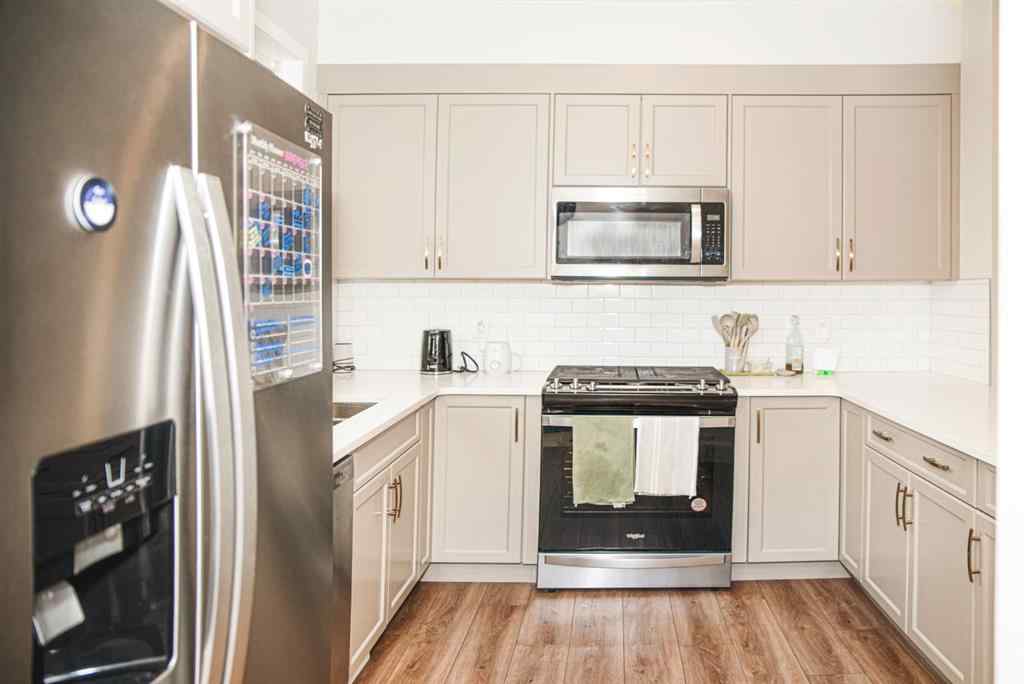 MLS&reg; # A2270612 - 1584 Rangeview Drive SE in Rangeview Calgary, Rental Open Houses