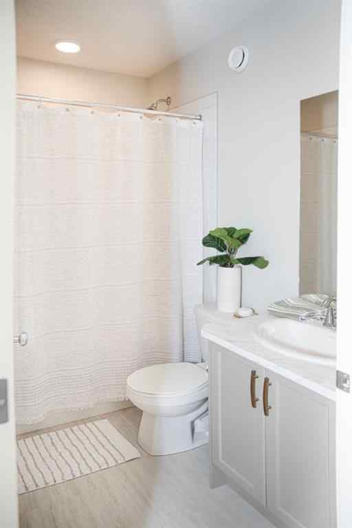 MLS&reg; # A2270612 - 1584 Rangeview Drive SE in Rangeview Calgary, Rental Open Houses