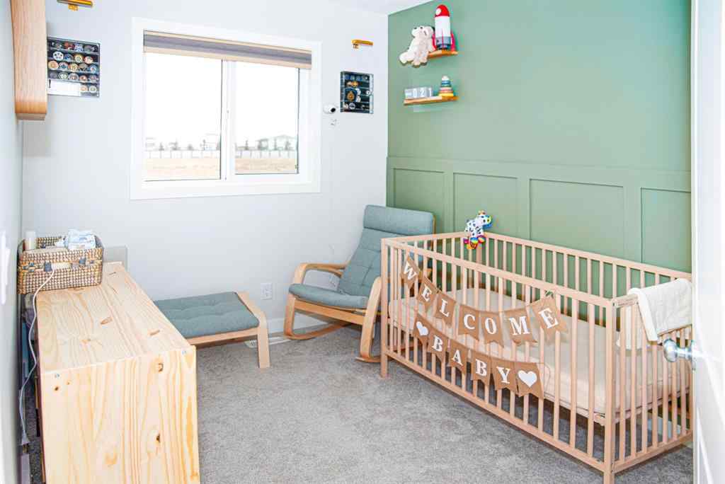 MLS&reg; # A2270612 - 1584 Rangeview Drive SE in Rangeview Calgary, Rental Open Houses