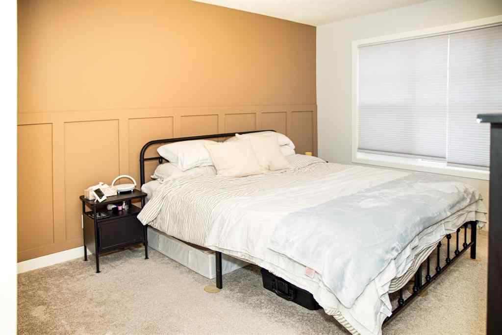 MLS&reg; # A2270612 - 1584 Rangeview Drive SE in Rangeview Calgary, Rental Open Houses