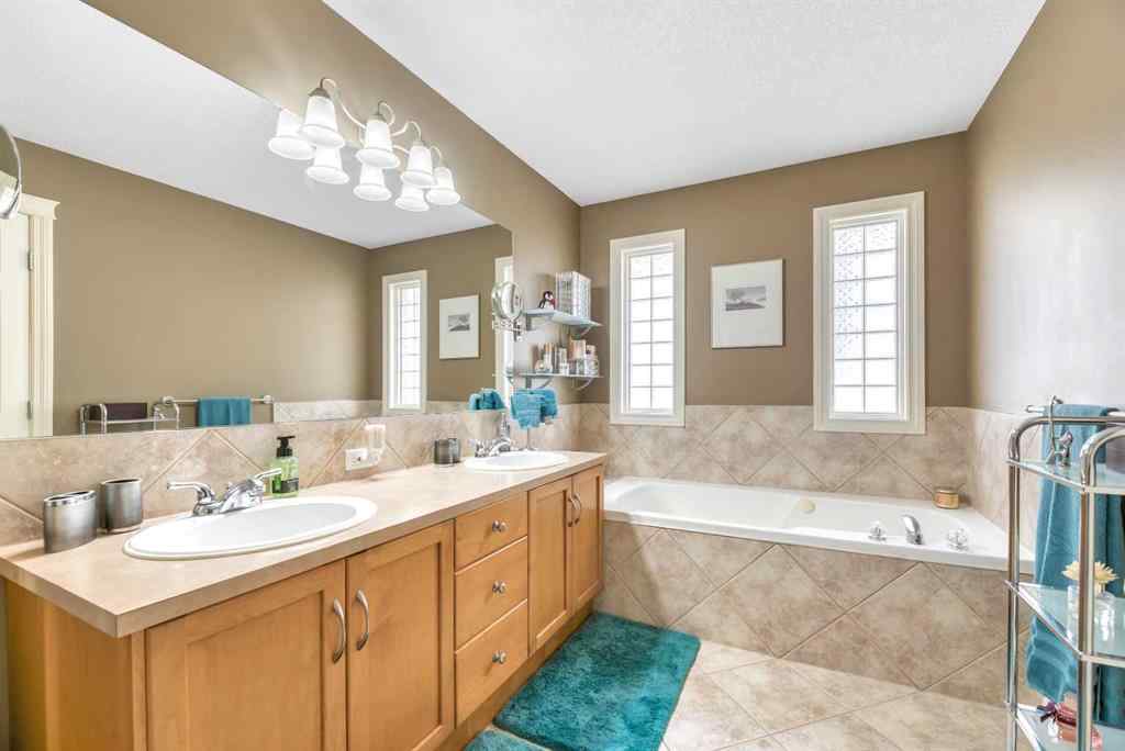 MLS&reg; # A2270613 - 2605 30 Street SW in Killarney/Glengarry Calgary, Residential Open Houses