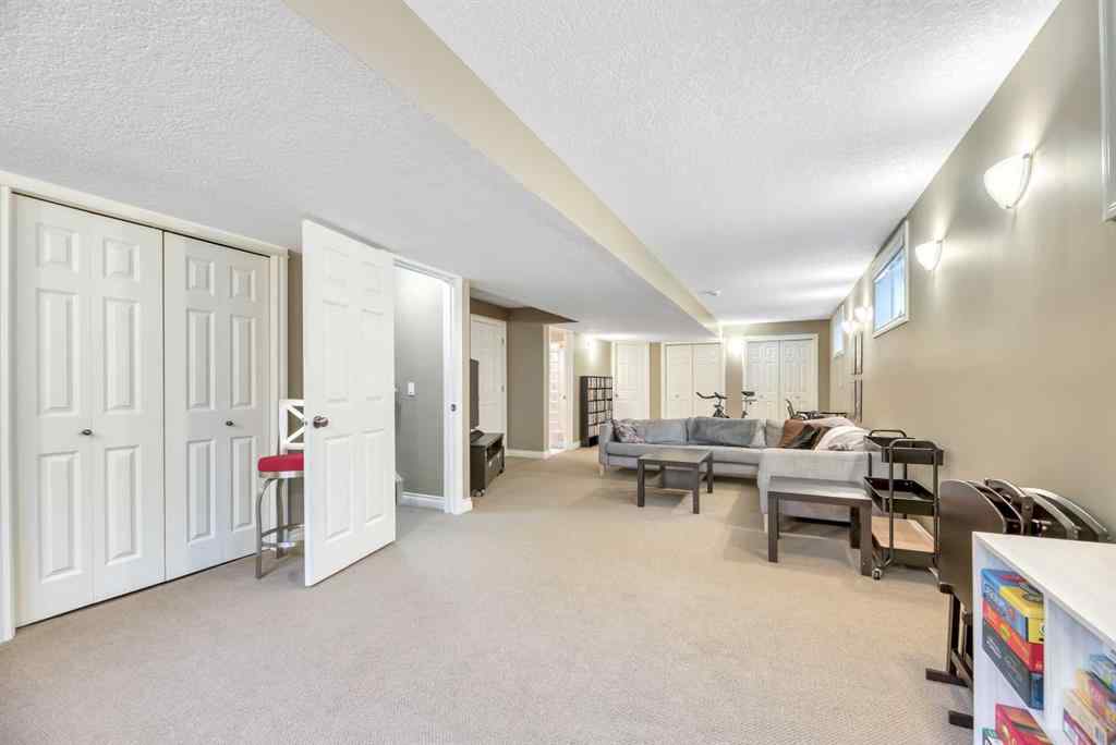 MLS&reg; # A2270613 - 2605 30 Street SW in Killarney/Glengarry Calgary, Residential Open Houses