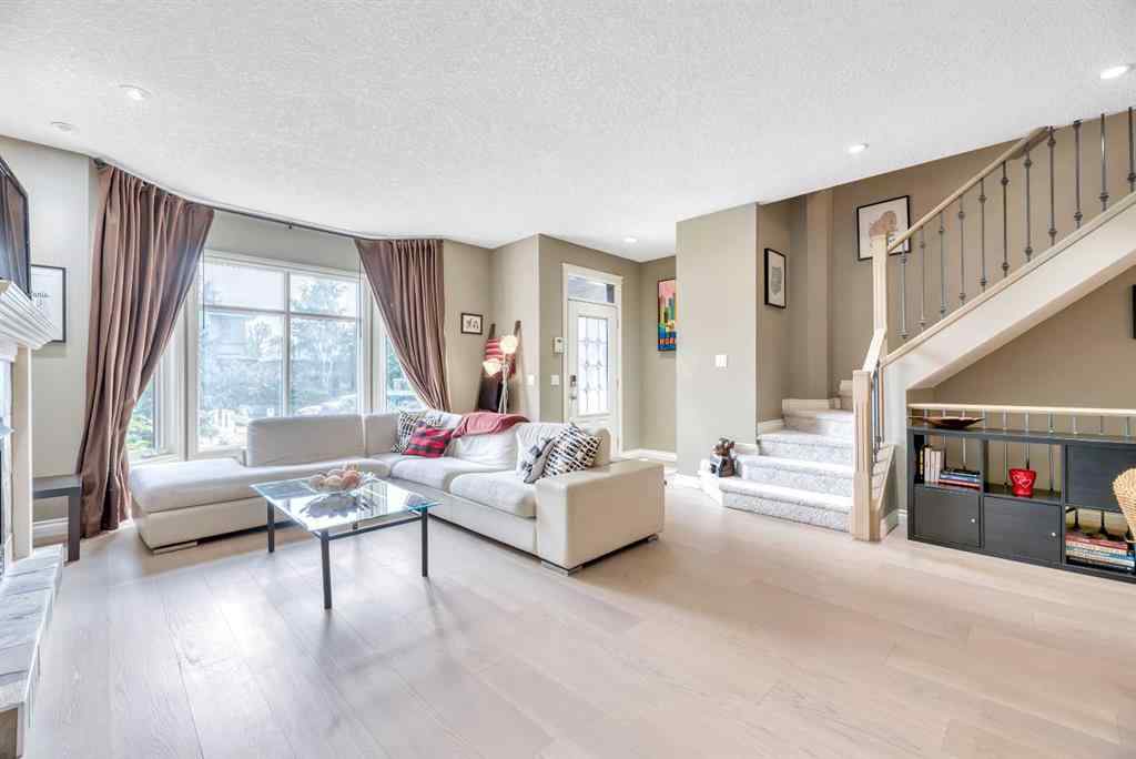 MLS&reg; # A2270613 - 2605 30 Street SW in Killarney/Glengarry Calgary, Residential Open Houses