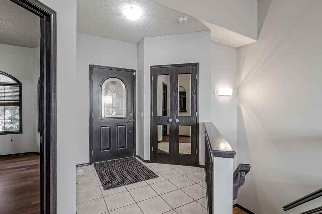 MLS&reg; # A2270620 - 60 Mckenzie Lake Crescent SE in McKenzie Lake Calgary, Residential Open Houses