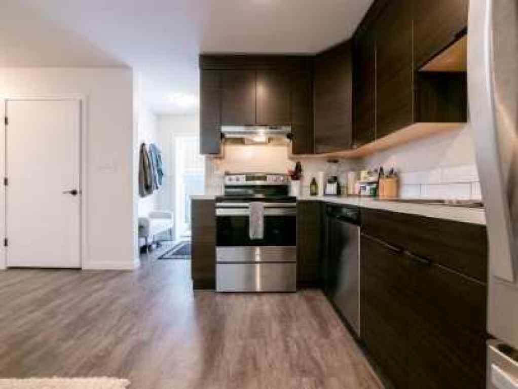 MLS&reg; # A2270622 - Unit #2 898 Greywolf Run N in Blackwolf 1 Lethbridge, Rental Open Houses